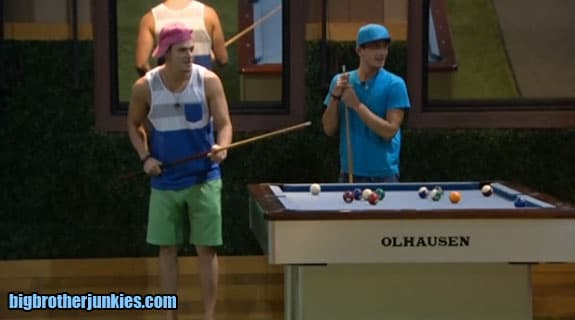 Big Brother 16 – Fans Show Zach Support