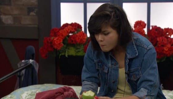 Traveling Nurse Travels To HoH Room; Feed Updates