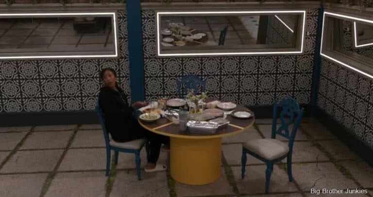They got the house a pasta dinner tonight but Vince is in the DR.  Morgan trying to wait, Ashley not lol