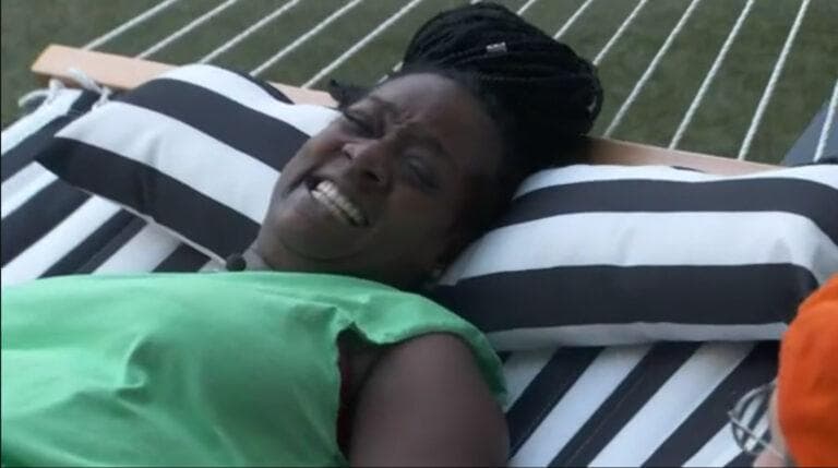 Izzy and Cirie joking about how surprised everyone will be at the finale when the cast finds out about Jared