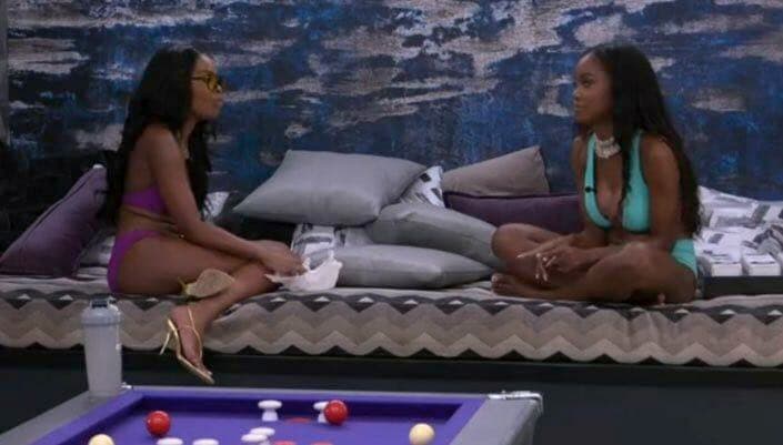 Kirsten crying as she found of from Reilly that Jared/Felicia were the ones to originally throw her under the bus