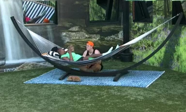 Izzy tells Cirie the whole conversation with Reilly (embellished for effect)
