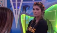 Paloma telling Alyssa how she (A) is a chess board