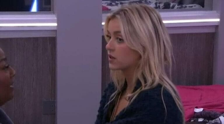 Reilly talks to Cirie