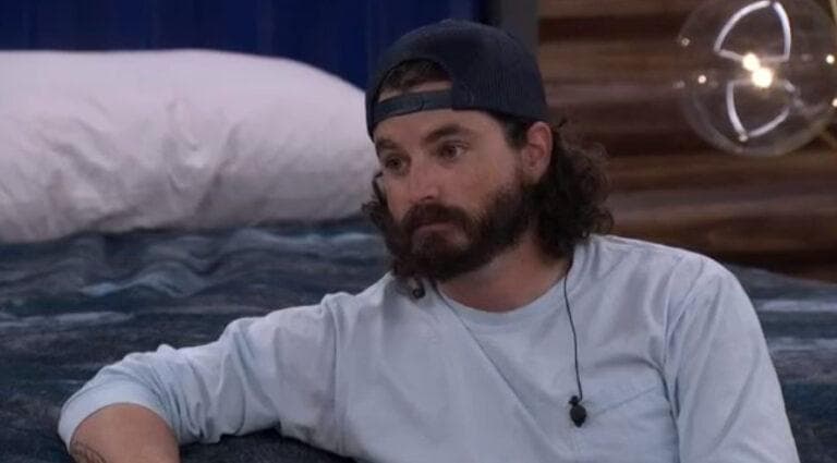 The whole sneaky thing of trying to get 2-4 votes for Jag completely blew up on Cirie’s face and I LOVE it