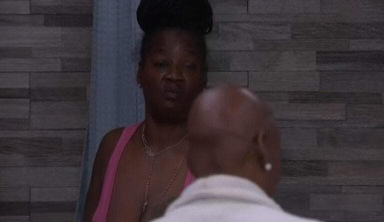 Blue is spiraling and approached Felicia about how she doesn’t feel good and asked for her vote