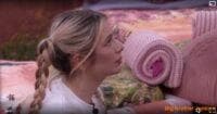 Lisa chatting with Leah. I can’t quite grasp where Leah stands on the house still. She’s like a super floater but not a floater