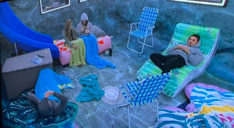 Kyle, Joseph, Turner, and Alyssa chatting in the have not room