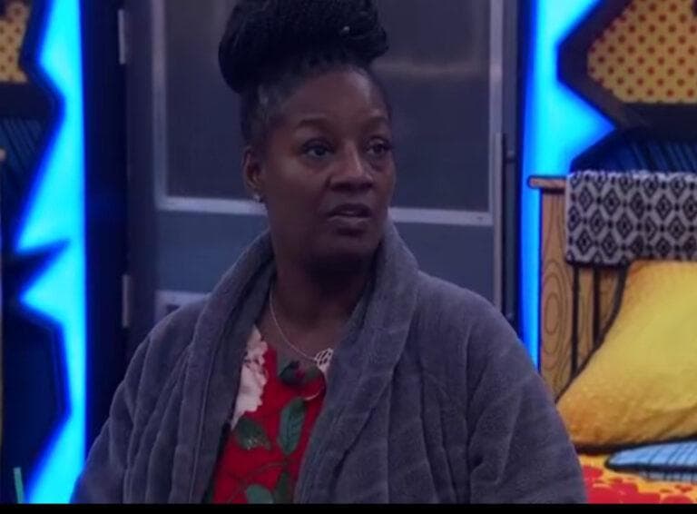 Cory to Cirie in the comic room-If Matt wins and takes Reilly off, I think I’m in trouble.