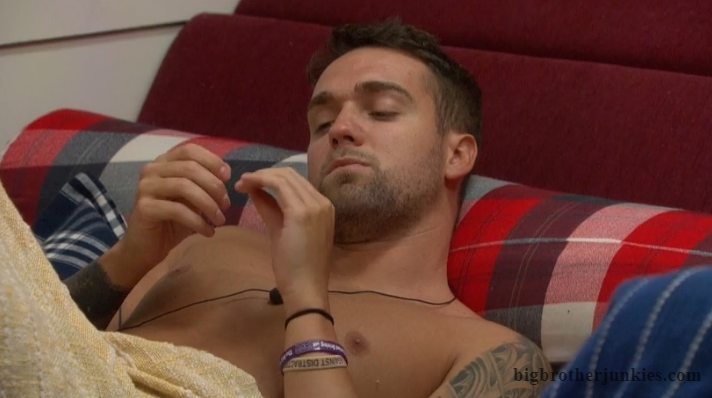 Big Brother 21 – Friday Evening Feed Updates / Nominations